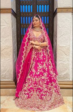 Noor-e-Jahan – Ivory Gold Hand-Embellished Bridal Set